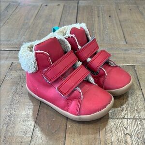 Ten littles red leather faux trim high top hook and loop sneakers